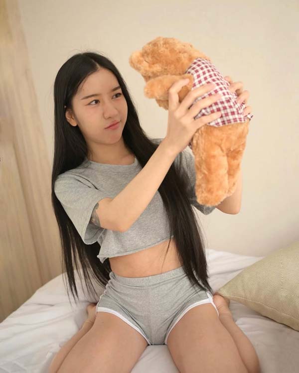 Pang Athicha (7)