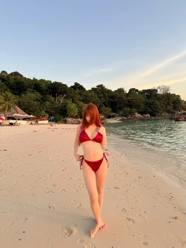 Pittyswg น้องพิตตี้ในบรรยากาศชายหาด